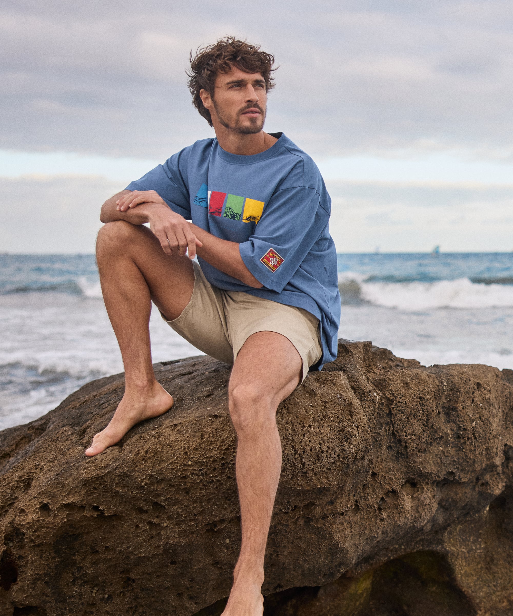 Tarcho Mountain vintage blue t-shirt with colorful chest graphic