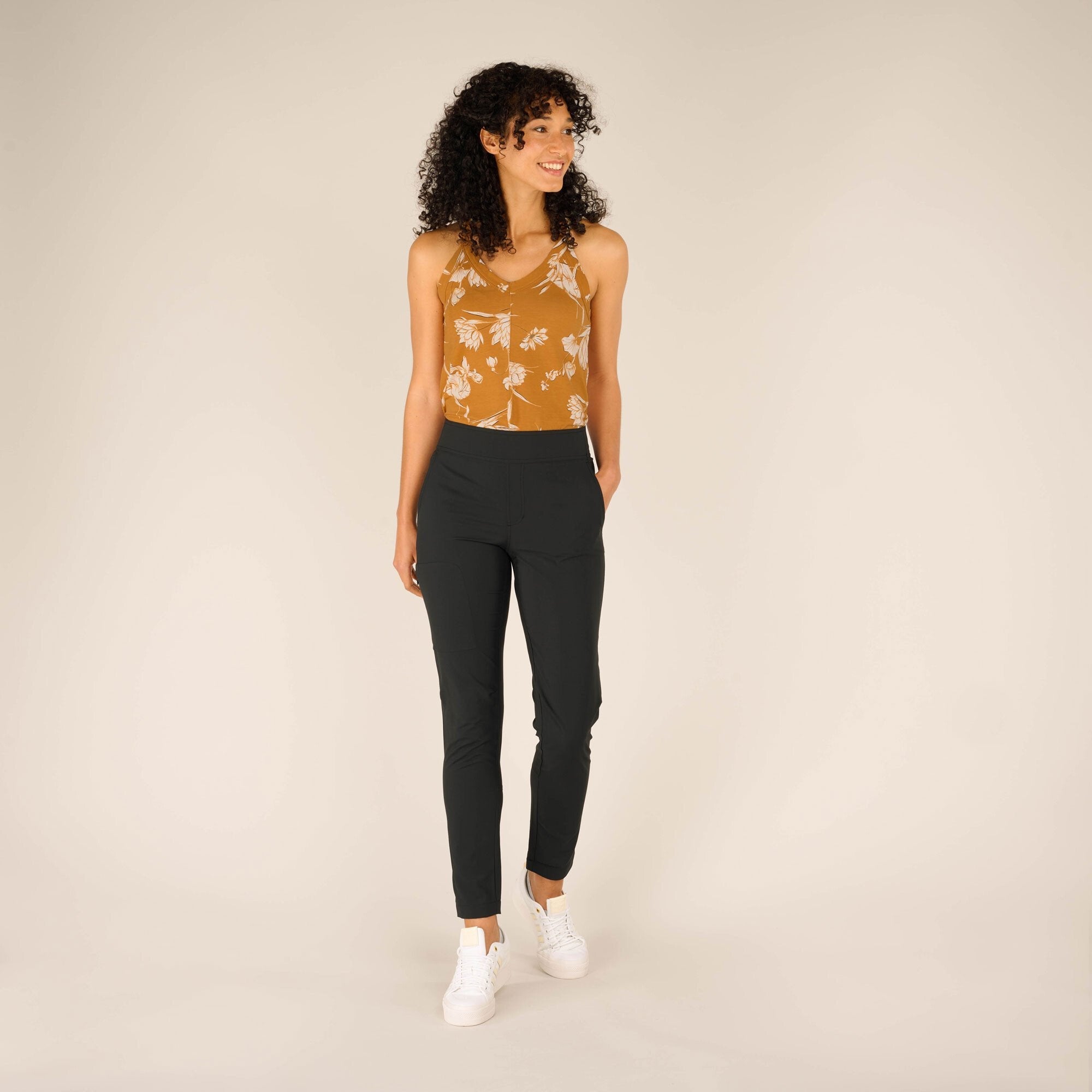 Womens Sajilo Ankle Pants | Sherpa Adventure Gear