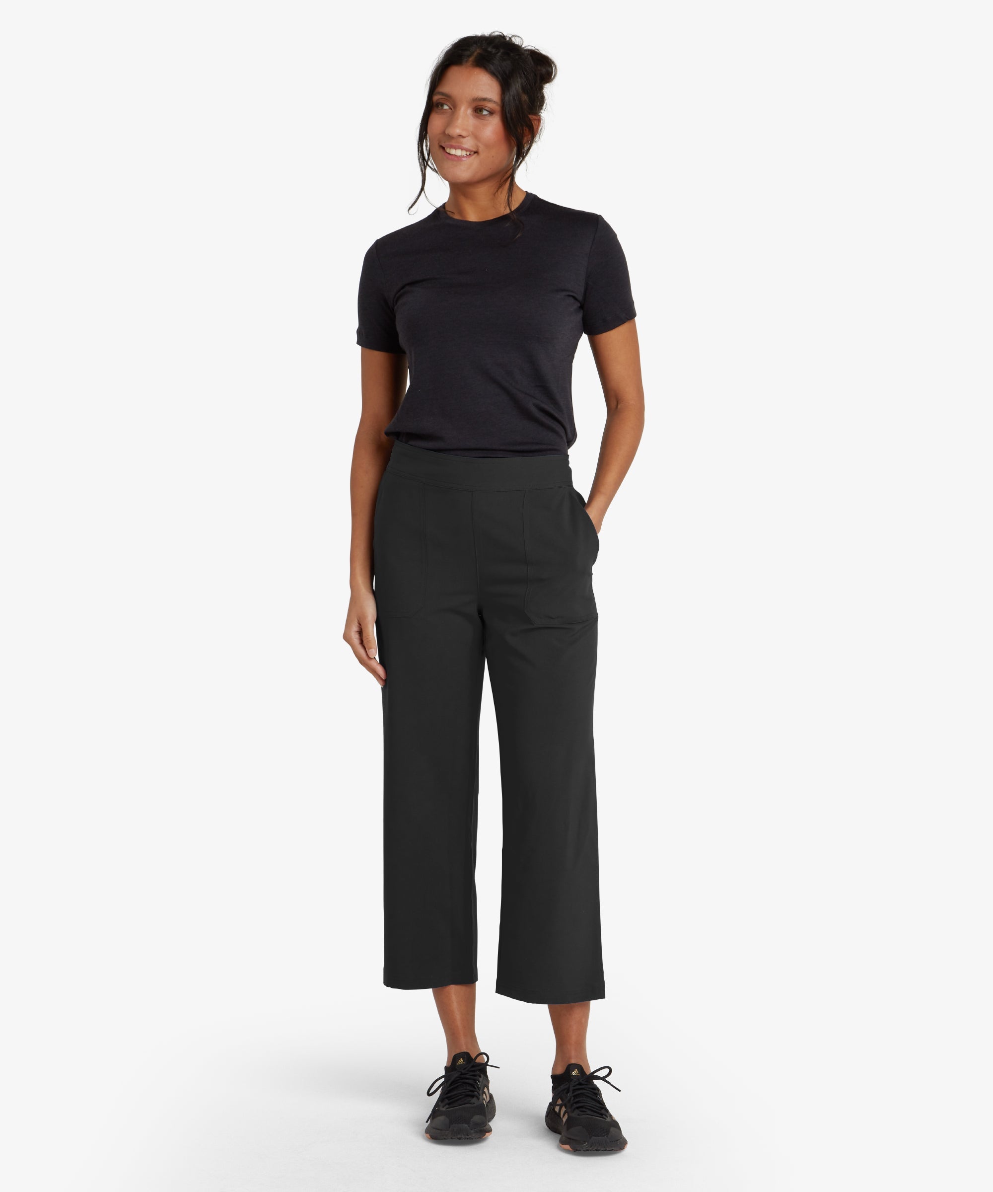 Womens Sajilo Capri Black | Sherpa Adventure Gear
