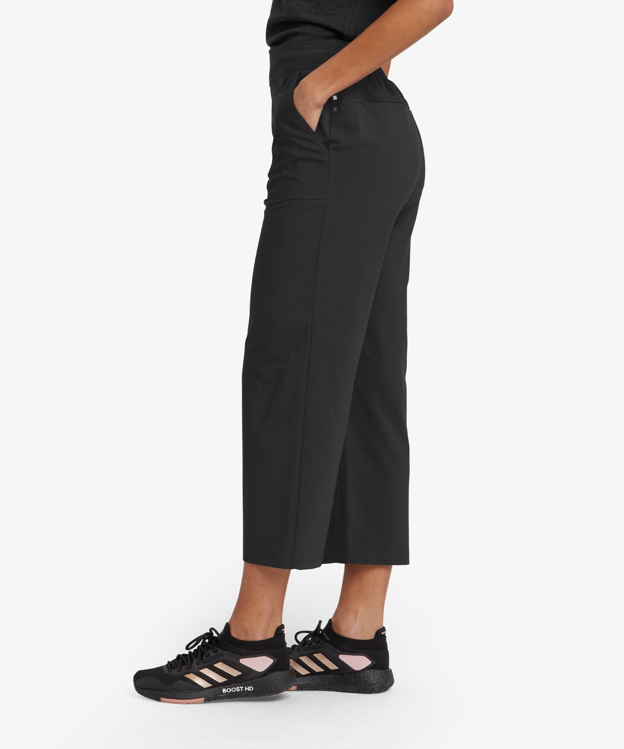 Sajilo Capri - Black