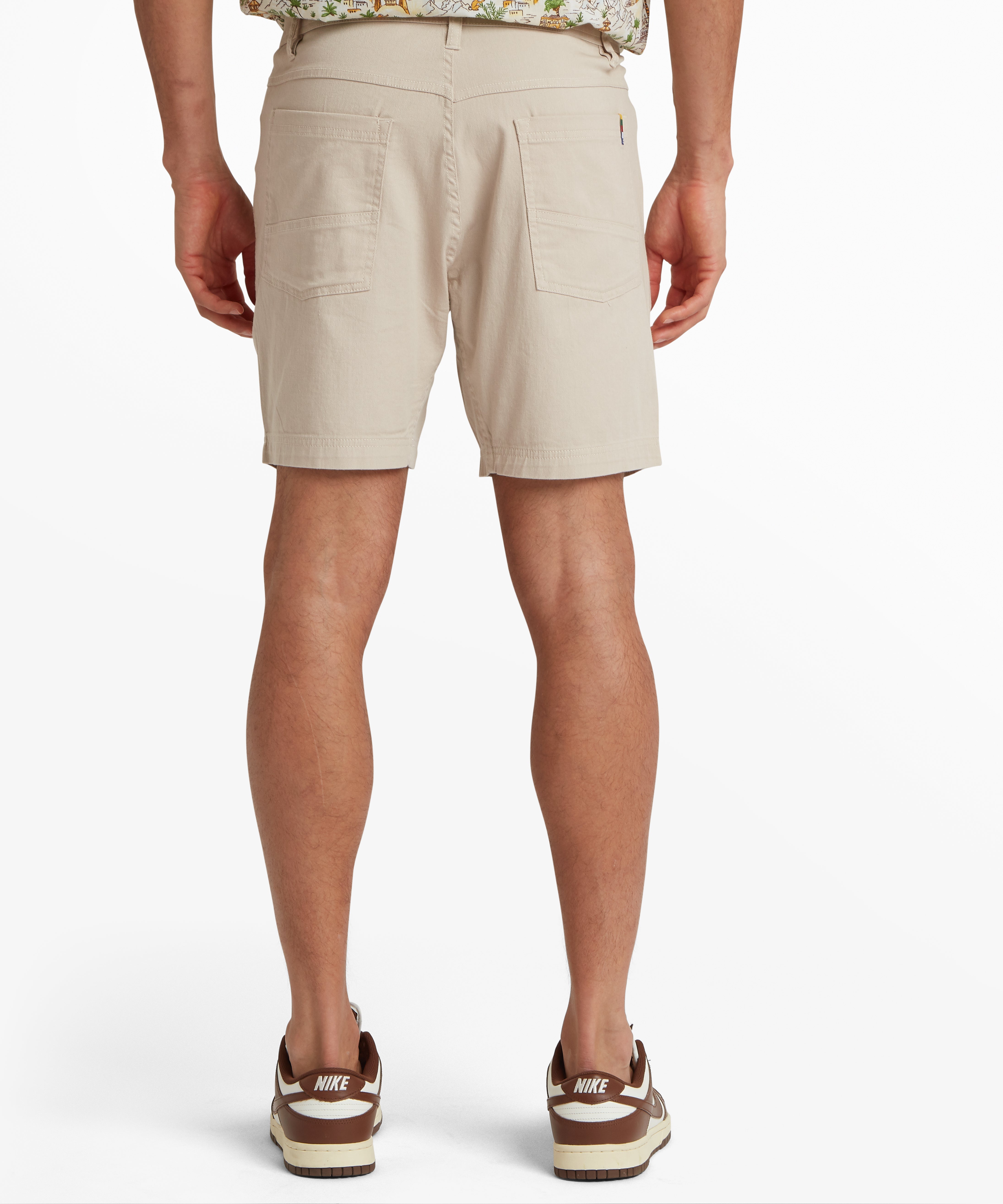 Back view of Dando 5 Pocket Shorts Goa Sand beige chino with logo