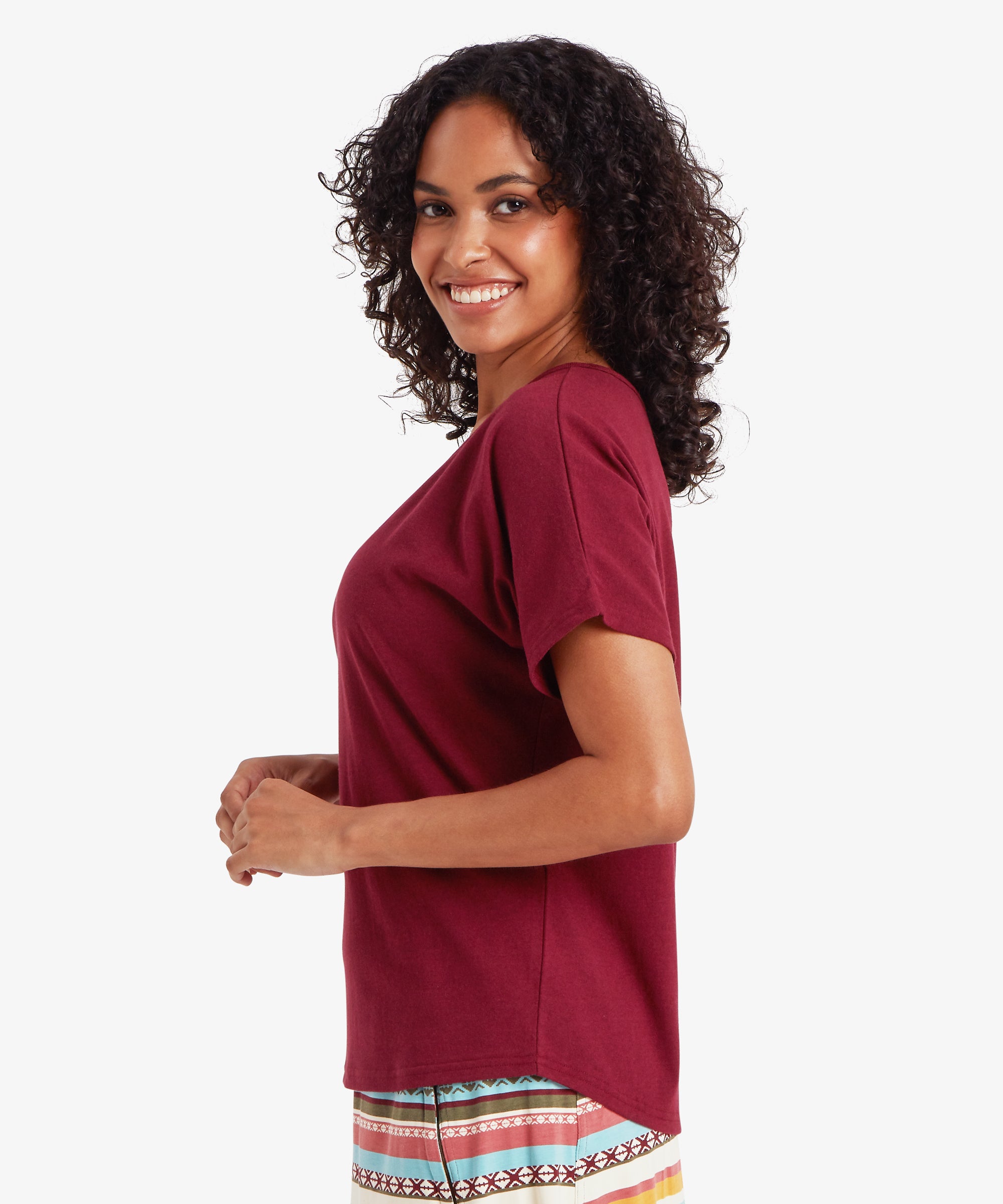Jutnu V-Neck T-Shirt - Wine: soft maroon short-sleeved relaxed fit top