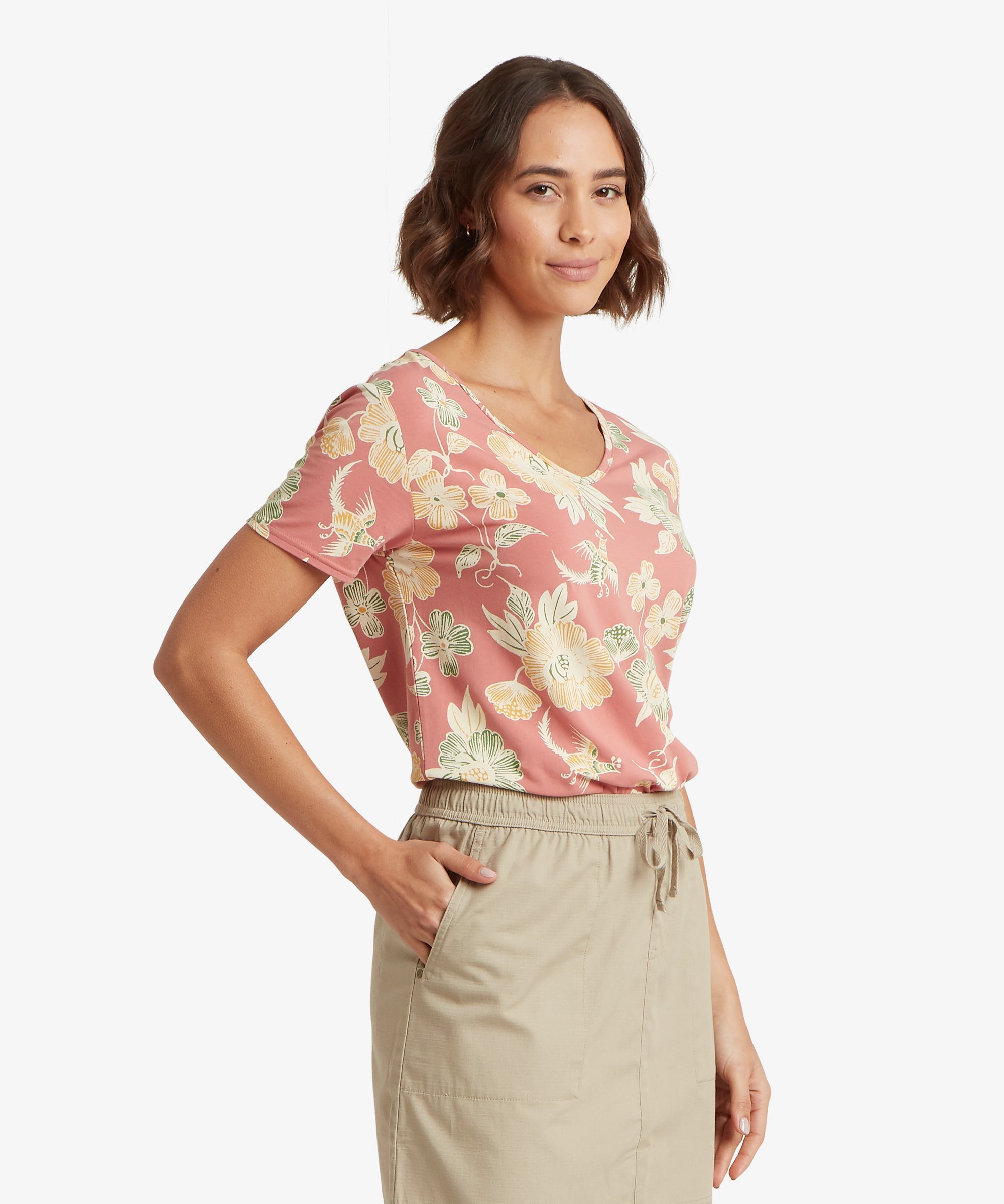 Women's Neha V-Neck T-Shirt Red | Sherpa Adventure Gear